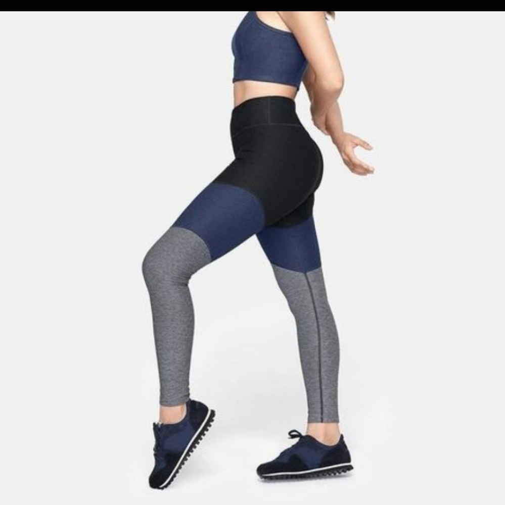 Outdoor Voices color block leggings size L